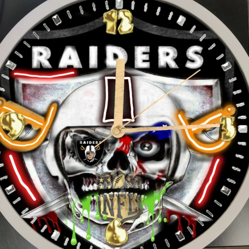 Raiders clock - Picture 2 of 4